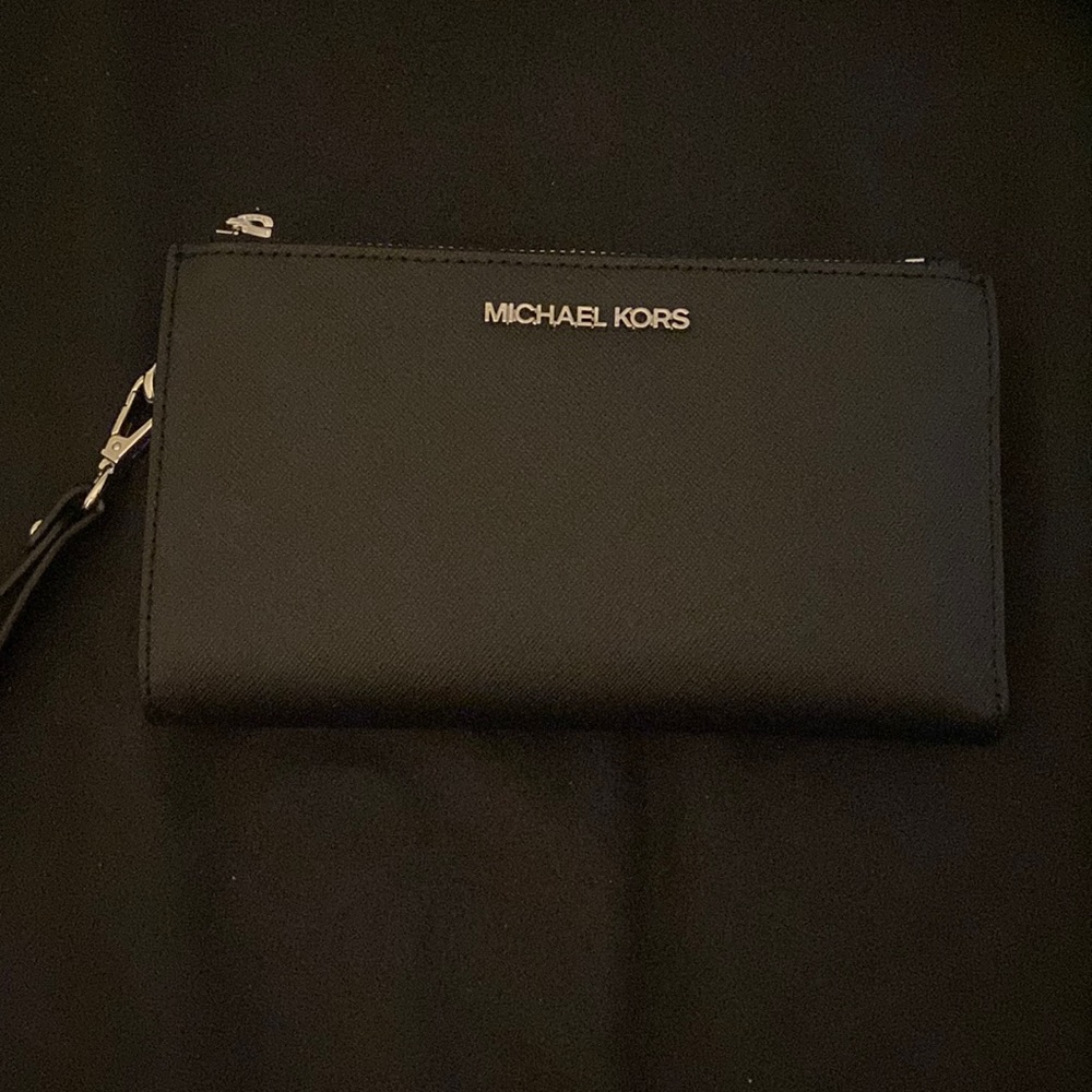 MICHAEL Michael Kors
Jet Set Double Zip Wristlet